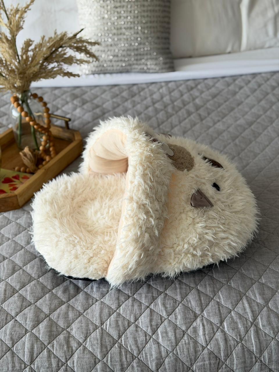 Cama Cueva Peluche Premium para Mascotas | Refugio Suave y Cálido para Perros y Gatos – Pets Art