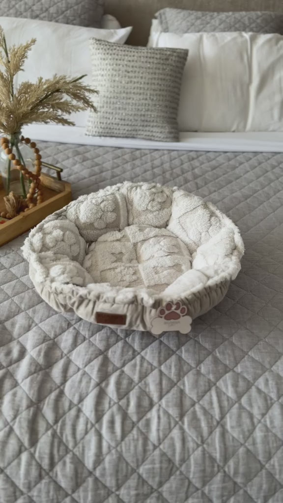 Cargar vídeo: Cama Doble Faz Nube Premium para Mascotas | Cama Ultra Suave y Acolchada para Perros y Gatos – Pets Art