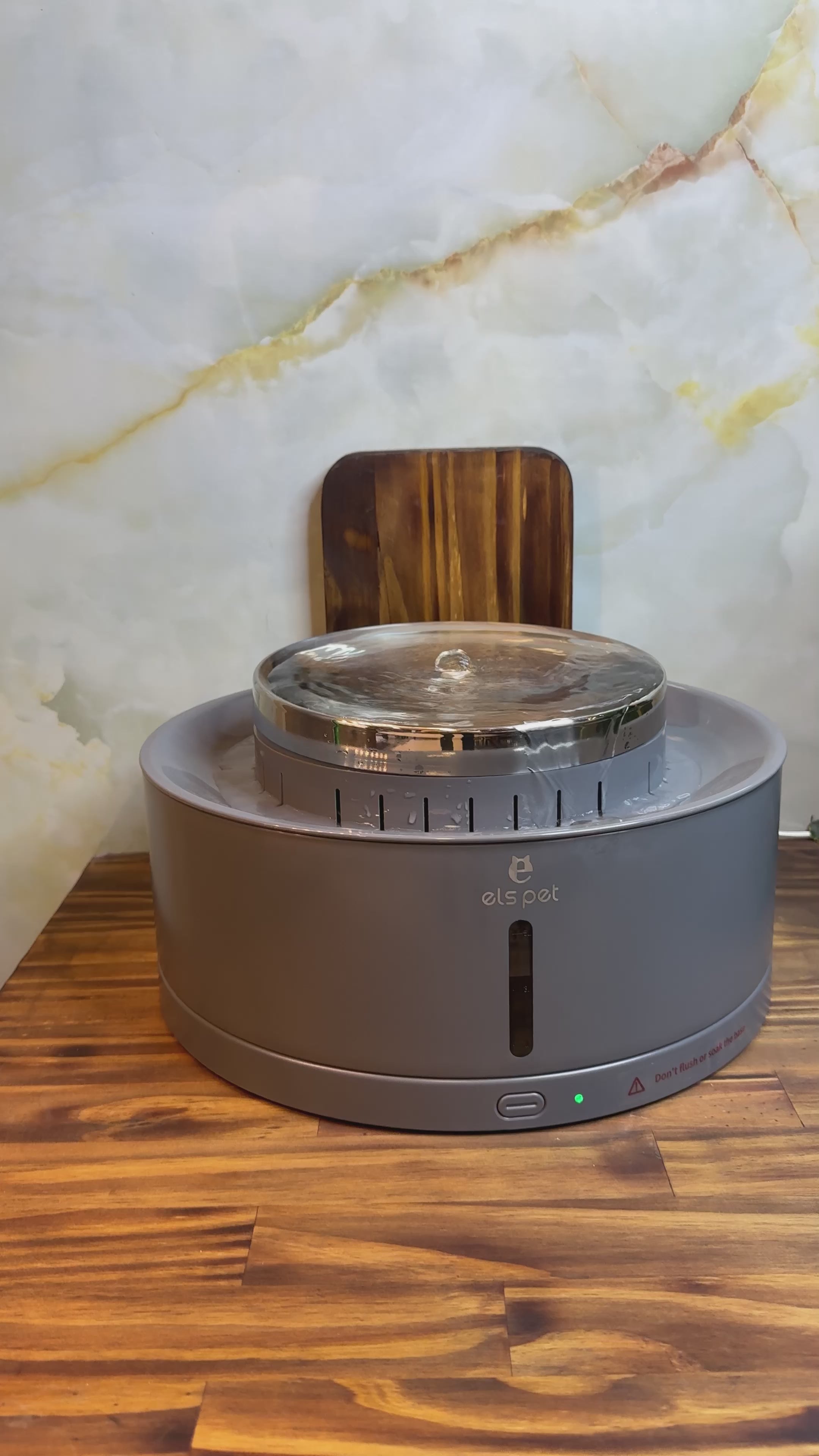 Cargar vídeo: Fuente 8 Litros