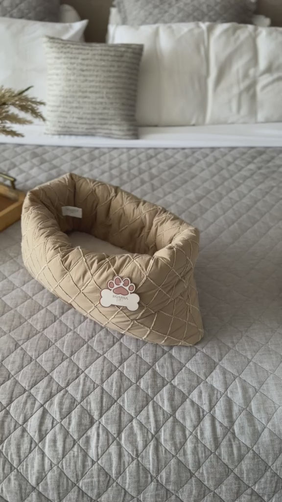 Cargar vídeo: Cama Premium Tipo Nido para Gatos y Mascotas Pequeñas | Cama Acolchada de Lujo – Pets Art